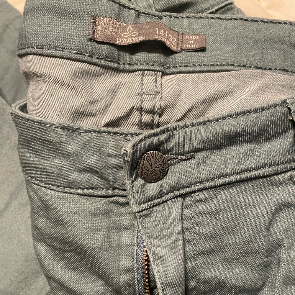 EUC Prana Jean size 14 short inseam